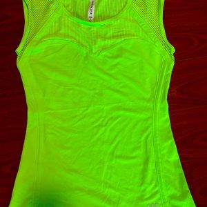 Lorna Jane active wear top.